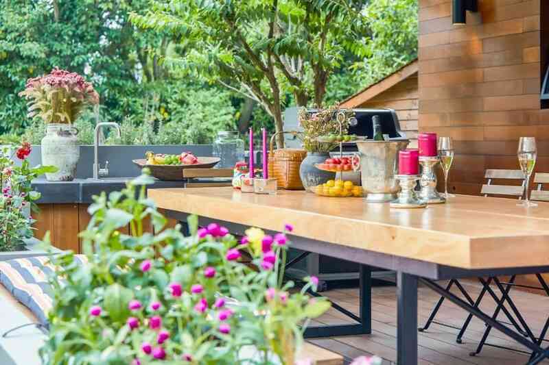 Mong muốn con sống một đời bình an, người mẹ trẻ rời thành phố về ngoại ô xây nhà vườn rộng 1000m² với bể bơi và cây xanh đẹp như mơ - Ảnh 15. Mong muốn con sống một đời bình an, người mẹ trẻ rời thành phố về ngoại ô xây nhà vườn rộng 1000m² với bể bơi và cây xanh đẹp như mơ - Ảnh 15.