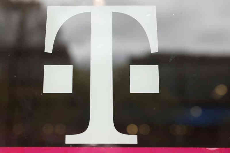 Gói cước di động giá rẻ và dịch vụ 5G thu hút người dùng tại Mỹ