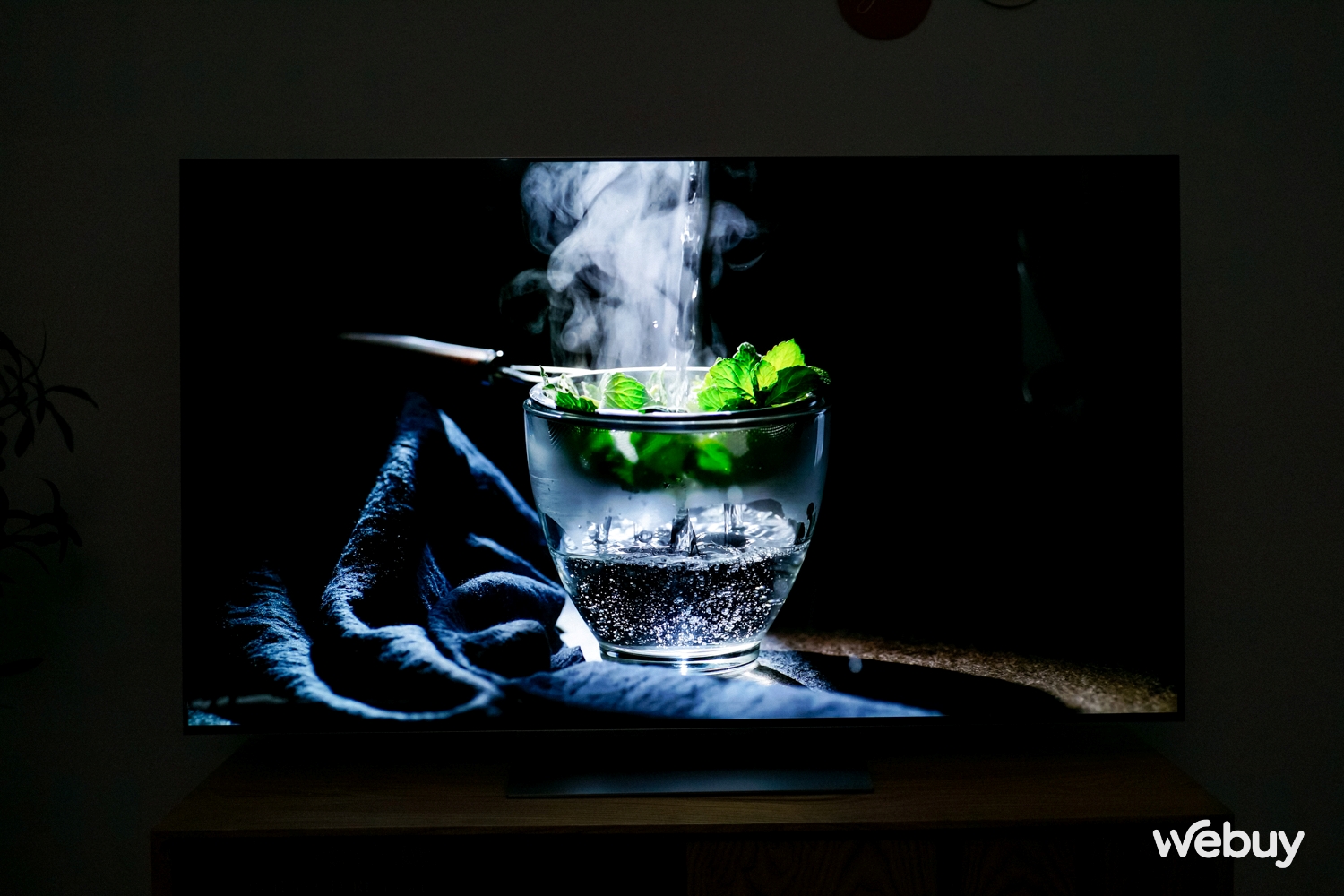 Ngắm siêu phẩm TV LG OLED G3 mới: Rẻ hơn nhưng sáng hơn nhờ công nghệ mới, thiết kế mỏng nhưng bền