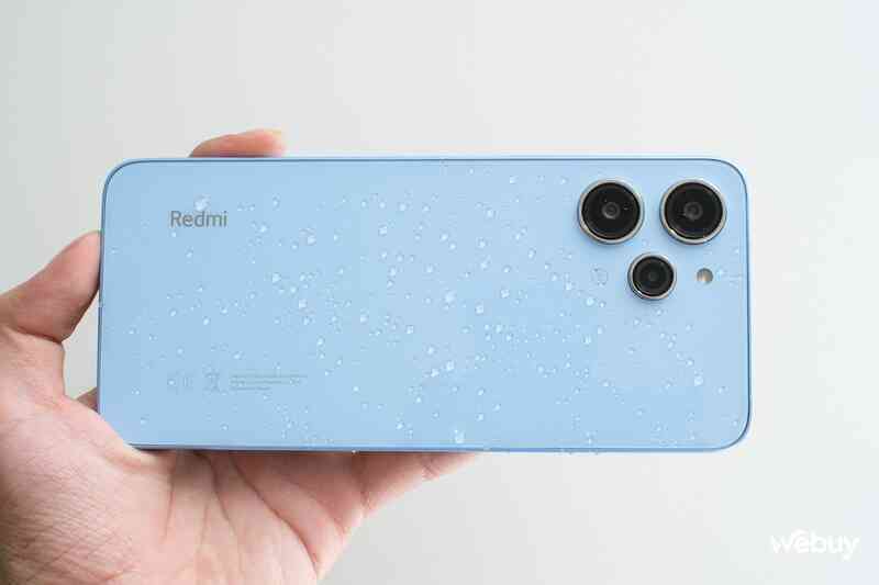 Dòng Redmi Note 12 có thêm thành viên mới: Tưởng lạ mà quen, hoá ra là giống mẫu smartphone bán rất chạy ở Việt Nam - Ảnh 2. Dòng Redmi Note 12 có thêm thành viên mới: Tưởng lạ mà quen, hoá ra là giống mẫu smartphone bán rất chạy ở Việt Nam - Ảnh 2.