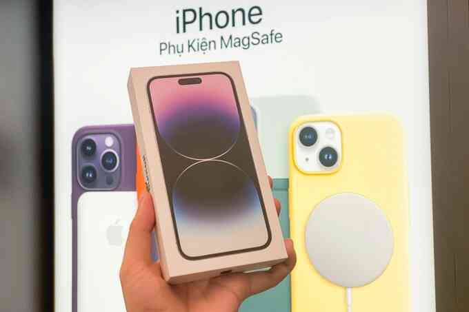 Giá iPhone 14 Pro Max tiếp tục giảm, lần đầu xuống dưới 26 triệu đồng