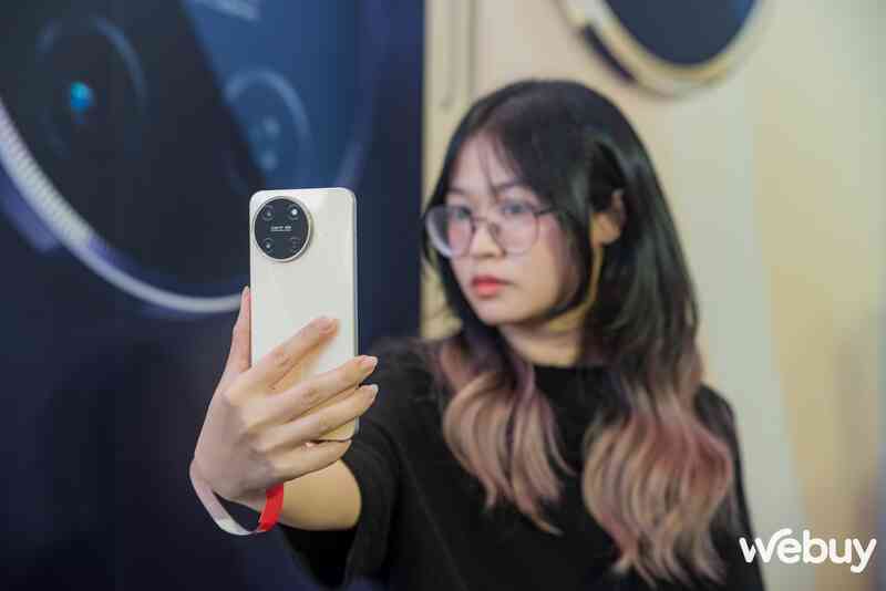 Chính thức trình làng realme 11 Series: Giá từ 7,39 triệu đồng, riêng realme 11 có tới ba hiệu năng đột phá - Ảnh 3. Chính thức trình làng realme 11 Series: Giá từ 7,39 triệu đồng, riêng realme 11 có tới ba hiệu năng đột phá - Ảnh 3.