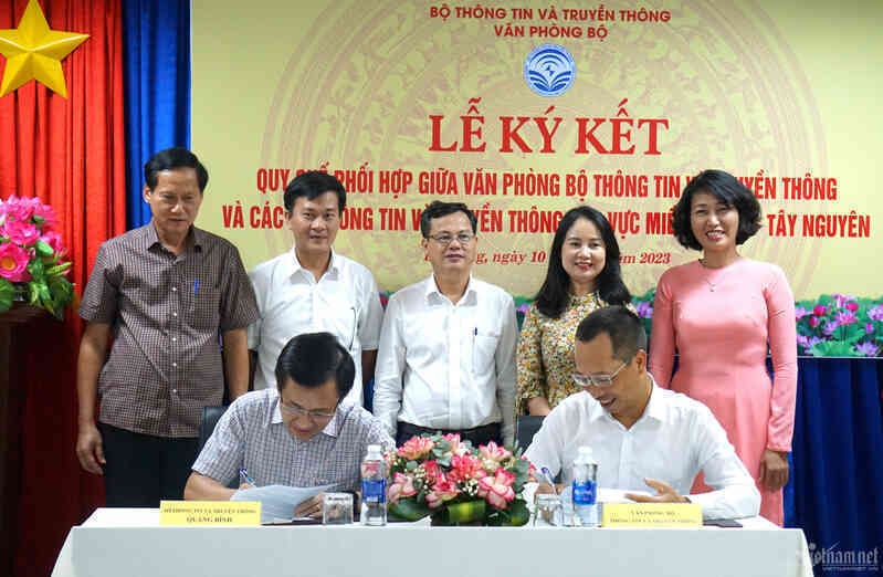 Bộ TT&TT ký kết Quy chế phối hợp với các Sở TT&TT miền Trung - Tây Nguyên
