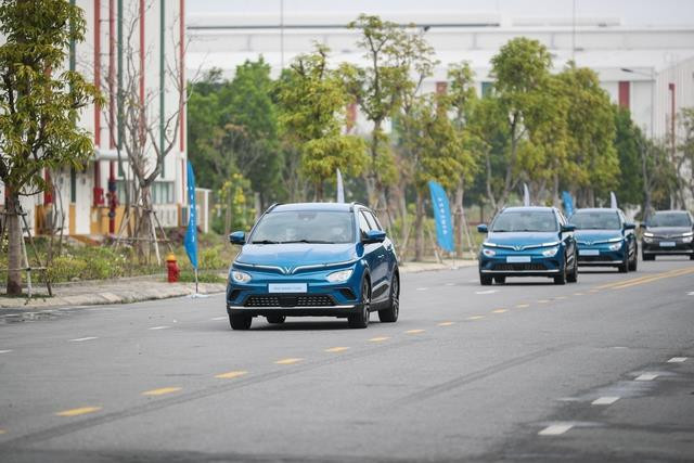 6 năm của VinFast dưới bàn tay tỷ phú Phạm Nhật Vượng: Từ đầm lầy ven biển Hải Phòng đến sàn chứng khoán Mỹ! - Ảnh 16. 6 năm của VinFast dưới bàn tay tỷ phú Phạm Nhật Vượng: Từ đầm lầy ven biển Hải Phòng đến sàn chứng khoán Mỹ! - Ảnh 16.