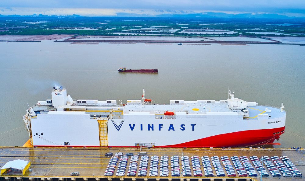 6 năm của VinFast dưới bàn tay tỷ phú Phạm Nhật Vượng: Từ đầm lầy ven biển Hải Phòng đến sàn chứng khoán Mỹ! - Ảnh 20. 6 năm của VinFast dưới bàn tay tỷ phú Phạm Nhật Vượng: Từ đầm lầy ven biển Hải Phòng đến sàn chứng khoán Mỹ! - Ảnh 20.
