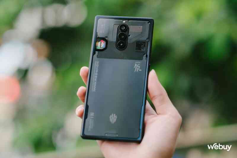 Khi smartphone chơi game có thiết kế đẹp hơn cả iPhone và Samsung