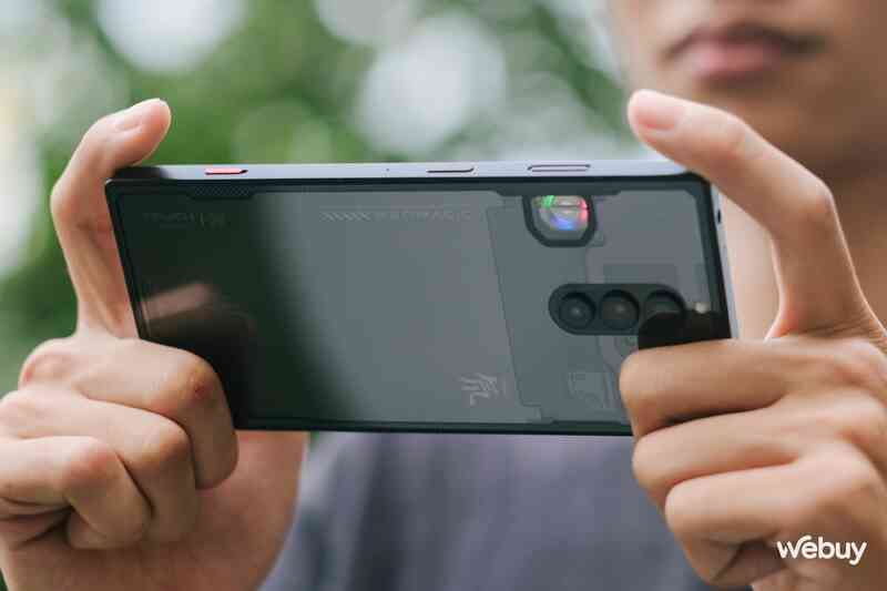Khi smartphone chơi game có thiết kế đẹp hơn cả iPhone và Samsung - Ảnh 3.