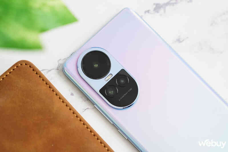 Mở bán smartphone "hot" nhất dành cho giới trẻ - Ảnh 5. Mở bán smartphone "hot" nhất dành cho giới trẻ - Ảnh 5.