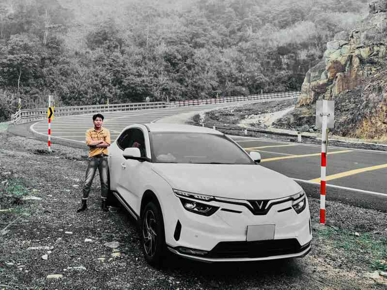 Chủ xe VinFast VF 8 sau 1.000km cập nhật phần mềm: 'Hết nhiều lỗi, tự lái mượt nhưng bị tắt bớt tính năng'