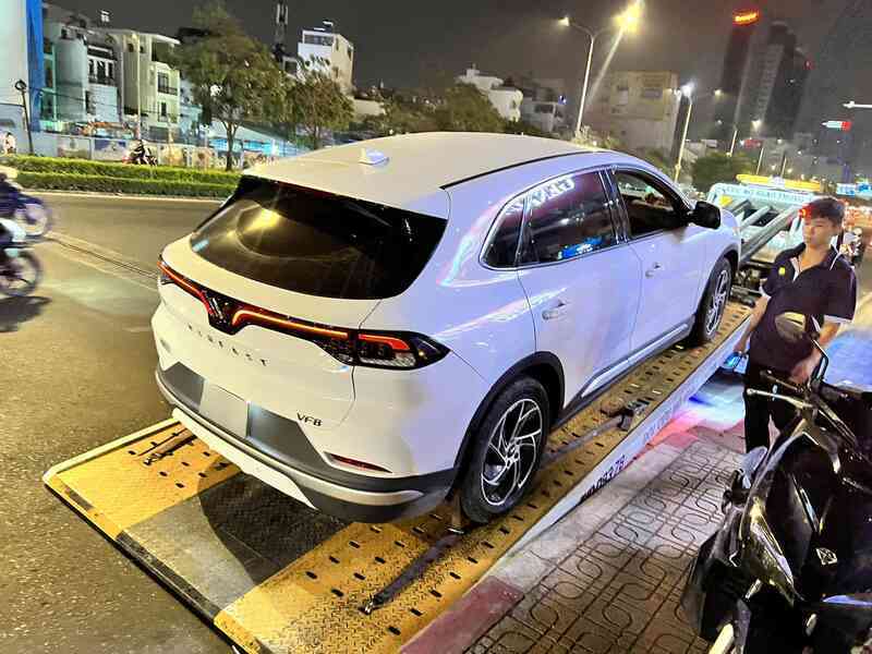 Chủ xe VinFast VF 8 sau 1.000km cập nhật phần mềm: 'Hết nhiều lỗi, tự lái mượt nhưng bị tắt bớt tính năng' - Ảnh 3. Chủ xe VinFast VF 8 sau 1.000km cập nhật phần mềm: 'Hết nhiều lỗi, tự lái mượt nhưng bị tắt bớt tính năng' - Ảnh 3.
