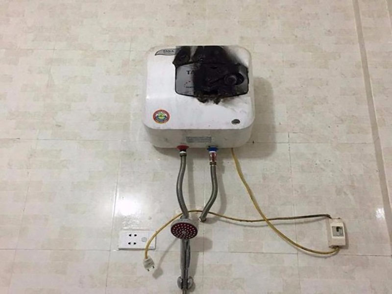 Dùng bình nóng lạnh lắp đặt theo kiểu cũ, 3 người gặp tai nạn thương tâm: Hồi chuông cảnh tỉnh cho nhiều gia đình