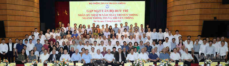 Thế hệ đi trước tiếp sức cho ngành TT&TT vững tin viết tiếp câu chuyện tương lai