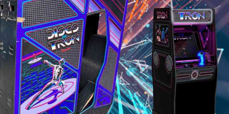 Ra phố chơi bất ngờ nhặt được máy chơi game siêu cổ trong bãi rác, người đàn ông kiếm gần 250 triệu - Ảnh 2. Ra phố chơi bất ngờ nhặt được máy chơi game siêu cổ trong bãi rác, người đàn ông kiếm gần 250 triệu - Ảnh 2.