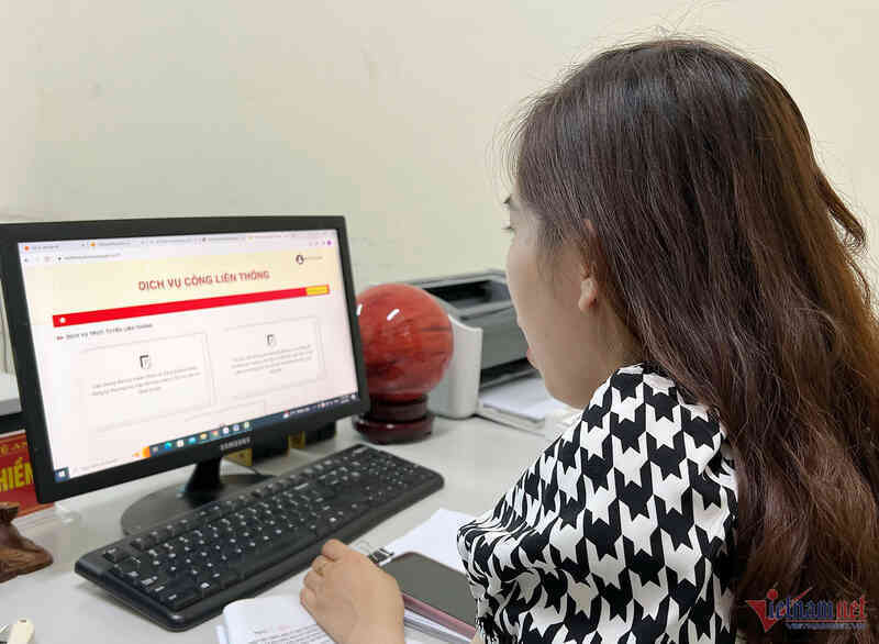 Trẻ đầu tiên ở Nghệ An hưởng dịch vụ công trực tuyến liên thông 3 trong một