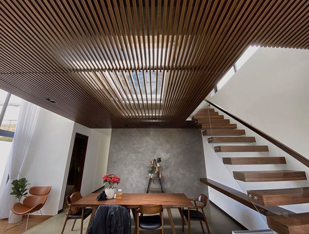 BĐS khủng của Tóc Tiên - Hoàng Touliver: Biệt thự triệu đô giữa quận 2 và villa Đà Lạt với view ngắm trọn núi rừng - Ảnh 15. BĐS khủng của Tóc Tiên - Hoàng Touliver: Biệt thự triệu đô giữa quận 2 và villa Đà Lạt với view ngắm trọn núi rừng - Ảnh 15.
