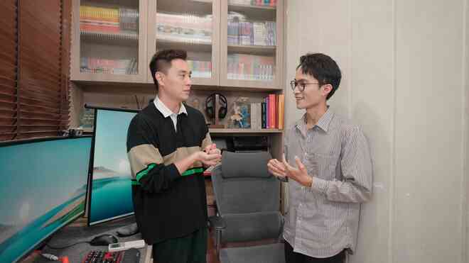 Tizi Đích Lép bật khóc trong
