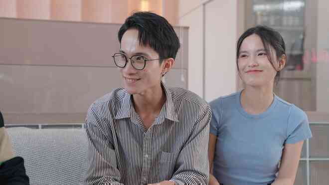 Tizi Đích Lép bật khóc trong