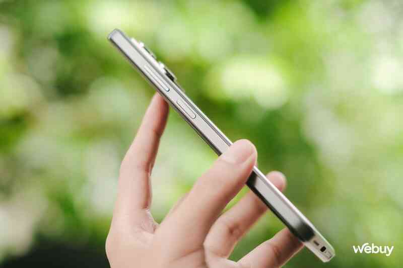 Smartphone này giá 4,5 triệu nhưng có màn hình 144Hz, điểm AnTuTu gần 1 triệu, sạc nhanh 67W