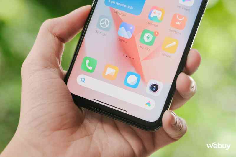 Smartphone này giá 4,5 triệu nhưng có màn hình 144Hz, điểm AnTuTu gần 1 triệu, sạc nhanh 67W