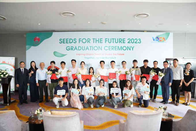 Huawei Việt Nam tổ chức thành công chương trình Hạt giống cho Tương lai 2023, vinh danh 4 bạn trẻ Việt xuất sắc sẽ tham dự cuộc thi quốc tế - Ảnh 3. Huawei Việt Nam tổ chức thành công chương trình Hạt giống cho Tương lai 2023, vinh danh 4 bạn trẻ Việt xuất sắc sẽ tham dự cuộc thi quốc tế - Ảnh 3.