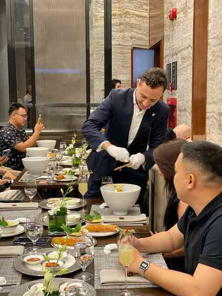 Món phở đắt nhất Việt Nam gần 1 triệu đồng chính thức bị