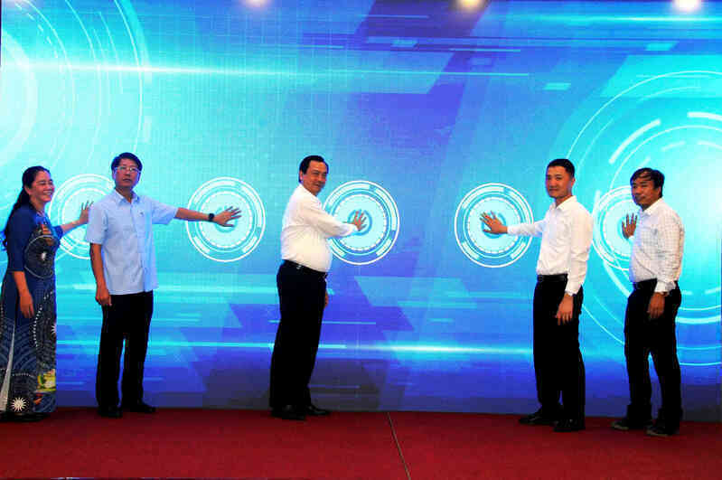 Ứng dụng phần mềm thông minh phát triển du lịch Ninh Bình