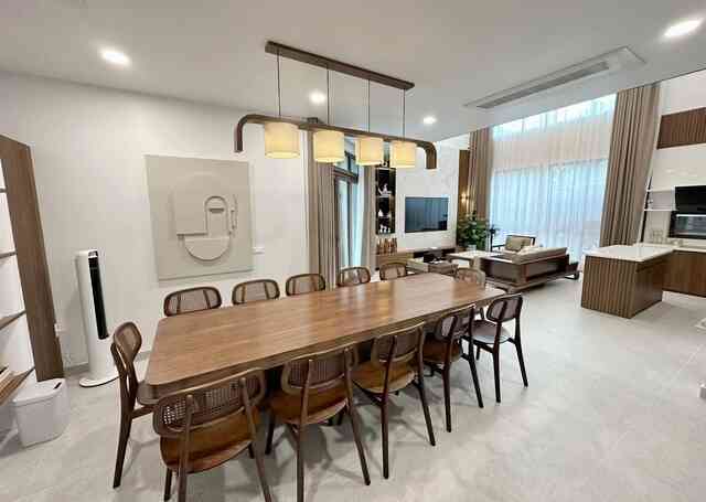 Từng gặp biến cố khiến bố mẹ trả nợ thay, 11 năm sau cô gái Nam Định báo hiếu bằng căn nhà 7 tỷ - Ảnh 8. Từng gặp biến cố khiến bố mẹ trả nợ thay, 11 năm sau cô gái Nam Định báo hiếu bằng căn nhà 7 tỷ - Ảnh 8.