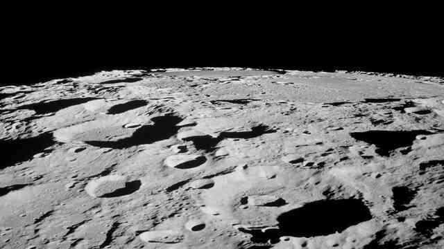 Nhà khoa học của NASA cho biết: Sự sống có thể đã tồn tại trên Mặt Trăng!