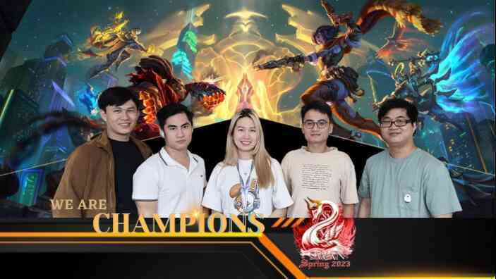 Nữ IT 9x mê game và bộ sưu tập cup vô địch giải game Liên quân