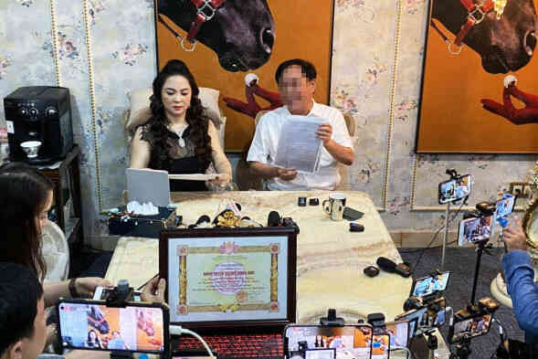 Chỉ có quản lý bằng pháp luật hoạt động livestream mới đi vào nề nếp