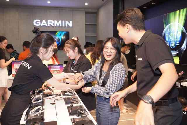 FPT Shop hợp tác cùng Garmin khai trương cửa hàng thứ 6 tại Việt Nam - Ảnh 4. FPT Shop hợp tác cùng Garmin khai trương cửa hàng thứ 6 tại Việt Nam - Ảnh 4.