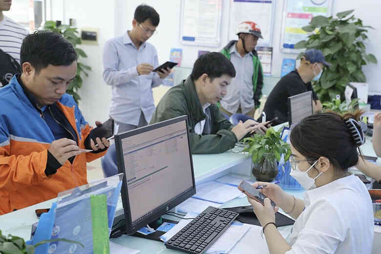 Sau “liều thuốc” mạnh, đại lý SIM thẻ sẽ vào khuôn khổ?