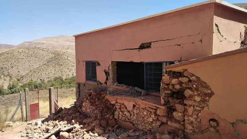 Chuyện đau lòng trong động đất kỷ lục ở Maroc: Cô giáo mất cả 32 học sinh mình đứng lớp sau thảm họa - Ảnh 2. Chuyện đau lòng trong động đất kỷ lục ở Maroc: Cô giáo mất cả 32 học sinh mình đứng lớp sau thảm họa - Ảnh 2.