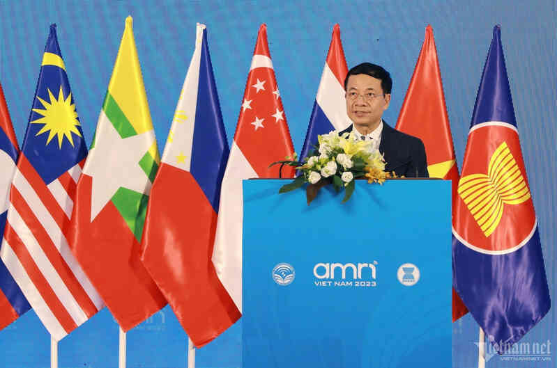 "Tri thức và sự thấu hiểu sẽ tạo ra một ASEAN hoà bình, phát triển"