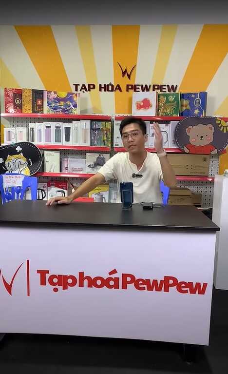 Bán hàng có tâm như PewPew: Đằng sau màn test băng vệ sinh giữa buổi livestream và quyết định nghiêm túc kinh doanh trên TikTok - Ảnh 3. Bán hàng có tâm như PewPew: Đằng sau màn test băng vệ sinh giữa buổi livestream và quyết định nghiêm túc kinh doanh trên TikTok - Ảnh 3.