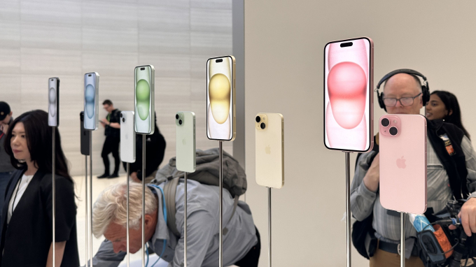 Nhìn lại tất cả thế hệ iPhone: Apple đã thay đổi qua từng năm như thế nào? - Ảnh 22. Nhìn lại tất cả thế hệ iPhone: Apple đã thay đổi qua từng năm như thế nào? - Ảnh 22.