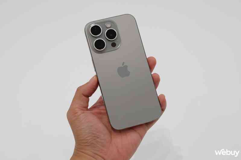 iPhone 15 xách tay... ế hàng, người dùng Việt chuộng máy chính hãng hơn - Ảnh 4. iPhone 15 xách tay... ế hàng, người dùng Việt chuộng máy chính hãng hơn - Ảnh 4.