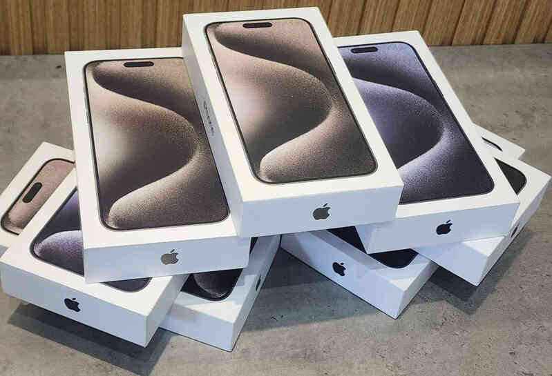 iPhone 15 Pro Max xách tay mất giá hơn 30 triệu đồng sau chưa đầy 1 tuần về Việt Nam