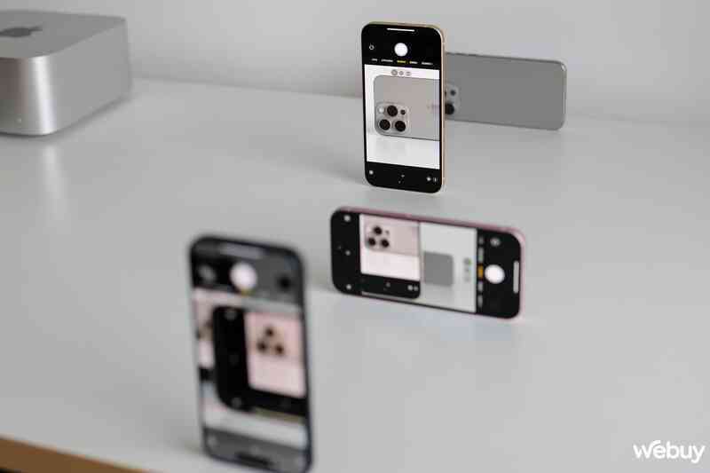 Mở hộp và trải nghiệm sớm iPhone 15 chính hãng: Màu nhẹ nhàng, phù hợp mọi giới tính - Ảnh 10. Mở hộp và trải nghiệm sớm iPhone 15 chính hãng: Màu nhẹ nhàng, phù hợp mọi giới tính - Ảnh 10.