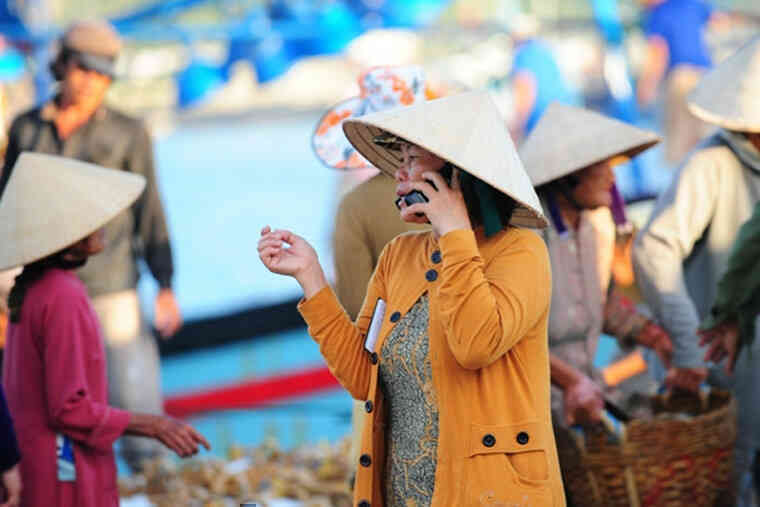 Tắt sóng 3G, nhà mạng Anh cấp điện thoại 4G miễn phí cho người dùng