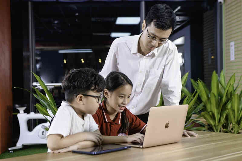 Việt Nam có Câu lạc bộ Bảo vệ trẻ em trên không gian mạng