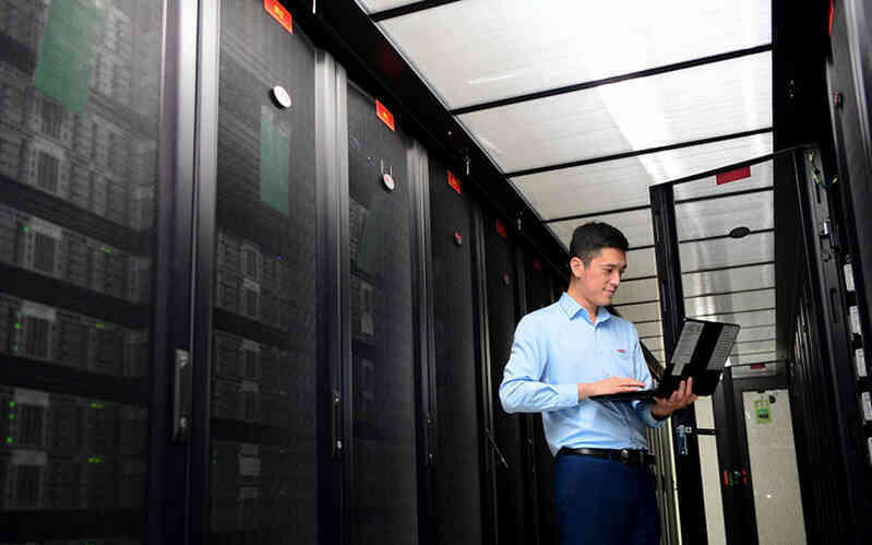 Cáp quang biển APG chưa sửa xong, tuyến AAE-1 đã gặp sự cố mới