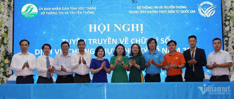 Sử dụng chữ ký số cá nhân còn mới mẻ với nhiều người dân