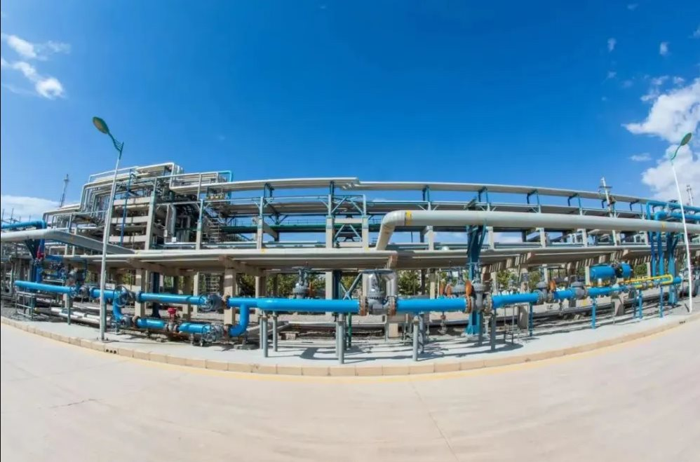 Trung Quốc chính thức vận hành nhà máy hydro - quang điện lớn nhất thế giới: Tiêu tốn 10.000 tỷ đồng, diện tích bằng 900 sân bóng đá, cung cấp 20.000 tấn hydro/năm cho công nghiệp, vận tải - Ảnh 5. Trung Quốc chính thức vận hành nhà máy hydro - quang điện lớn nhất thế giới: Tiêu tốn 10.000 tỷ đồng, diện tích bằng 900 sân bóng đá, cung cấp 20.000 tấn hydro/năm cho công nghiệp, vận tải - Ảnh 5.