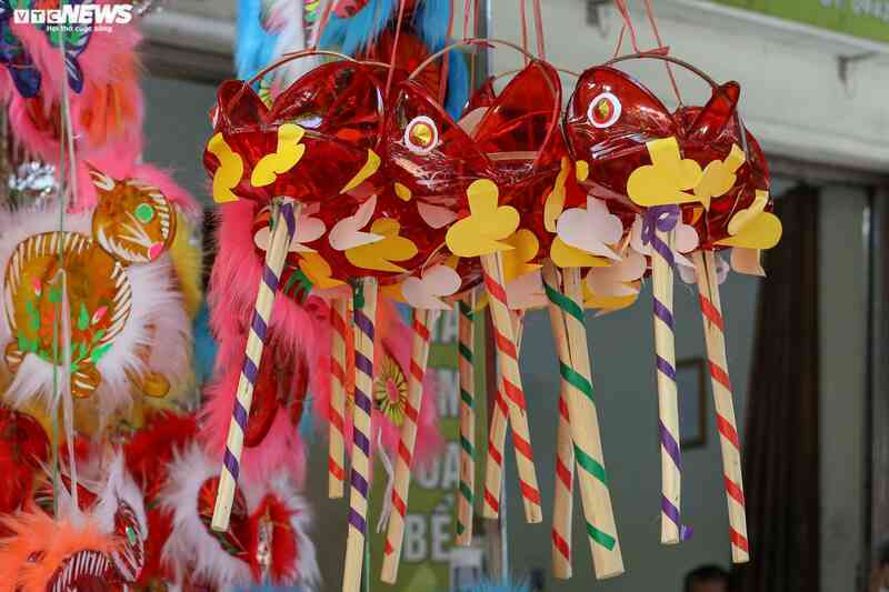 Khách ngày càng hoài niệm, đồ chơi Trung thu 'vang bóng một thời' lên ngôi - Ảnh 15. Khách ngày càng hoài niệm, đồ chơi Trung thu 'vang bóng một thời' lên ngôi - Ảnh 15.