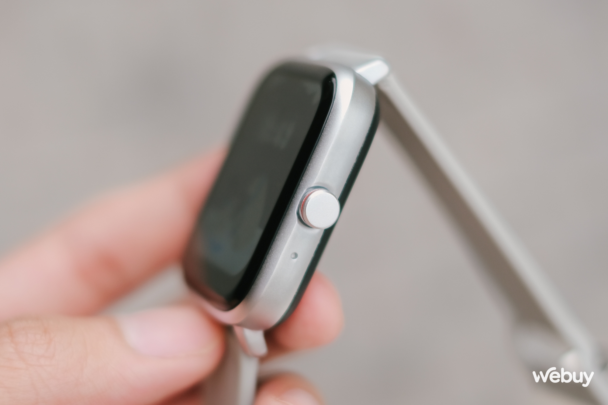 Smartwatch chính hãng giá 490.000 đồng: Thiết kế giống Apple Watch, khung viền nhôm, có loa/mic thoại, pin 7 ngày - Ảnh 6. Smartwatch chính hãng giá 490.000 đồng: Thiết kế giống Apple Watch, khung viền nhôm, có loa/mic thoại, pin 7 ngày - Ảnh 6.