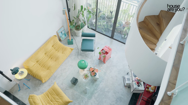 Bên trong căn duplex của Cô Em Trendy có gì: Ghế sofa gần 160 triệu, loa giống Jennie hơn 10.000 euro, nhìn đâu cũng thấy "mùi tiền" - Ảnh 2. Bên trong căn duplex của Cô Em Trendy có gì: Ghế sofa gần 160 triệu, loa giống Jennie hơn 10.000 euro, nhìn đâu cũng thấy "mùi tiền" - Ảnh 2.