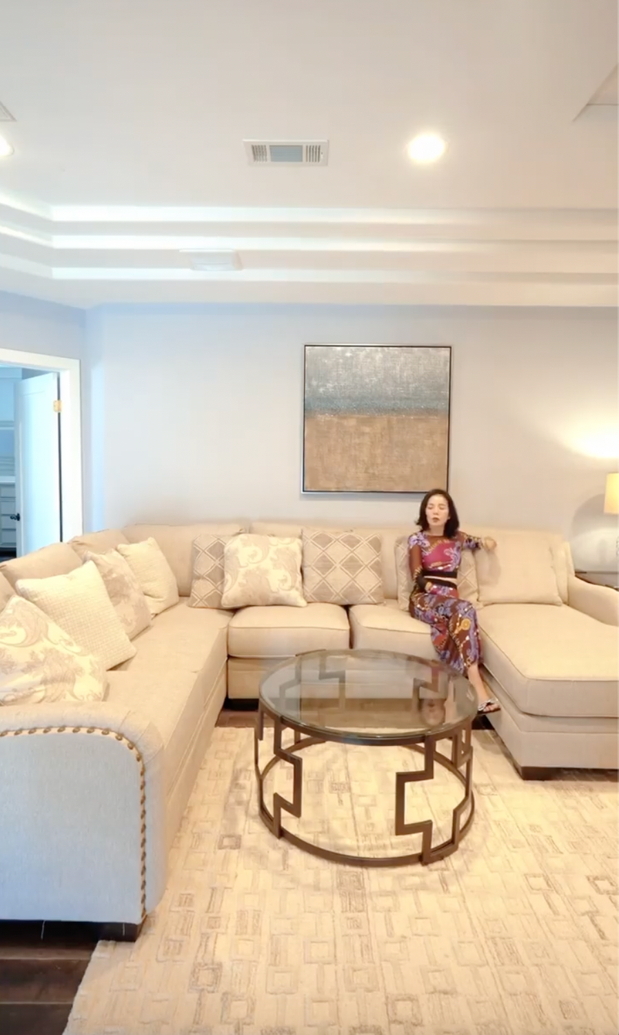 Lệ Quyên khoe "bạch dinh" 400m2 ở Mỹ: Tậu trước nhà cho quý tử du học, nội thất đắt tiền dù không ở thường xuyên - Ảnh 7. Lệ Quyên khoe "bạch dinh" 400m2 ở Mỹ: Tậu trước nhà cho quý tử du học, nội thất đắt tiền dù không ở thường xuyên - Ảnh 7.