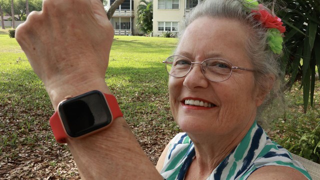 Apple Watch lại cứu sống hai mạng người, lần này đích thân CEO Tim Cook gửi thư hỏi thăm và cảm ơn sâu sắc- Ảnh 2. Apple Watch lại cứu sống hai mạng người, lần này đích thân CEO Tim Cook gửi thư hỏi thăm và cảm ơn sâu sắc- Ảnh 2.