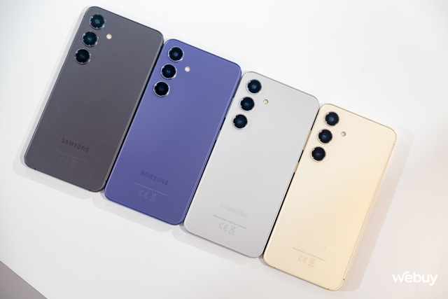 Trên tay Galaxy S24 và Galaxy S24+: Ngoại hình không đổi nhưng đây mới là nâng cấp quan trọng bậc nhất- Ảnh 2. Trên tay Galaxy S24 và Galaxy S24+: Ngoại hình không đổi nhưng đây mới là nâng cấp quan trọng bậc nhất- Ảnh 2.